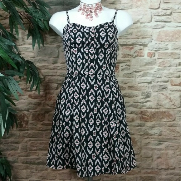 Jessica Simpson Dress XS Elastic Back Panel Lined - Picture 7 of 8